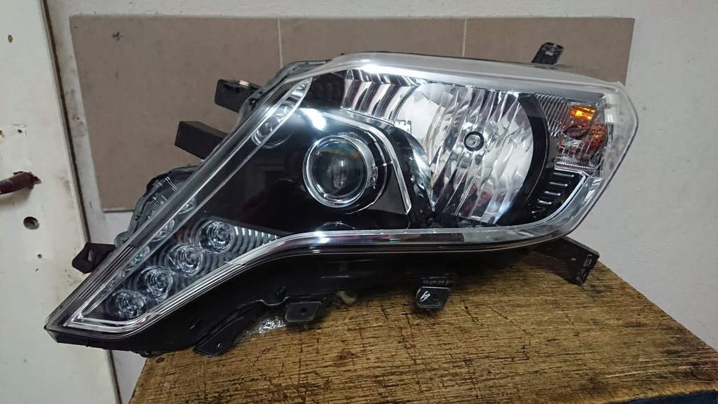 toyota land cruiser  150 lift full led xénon entero (#)