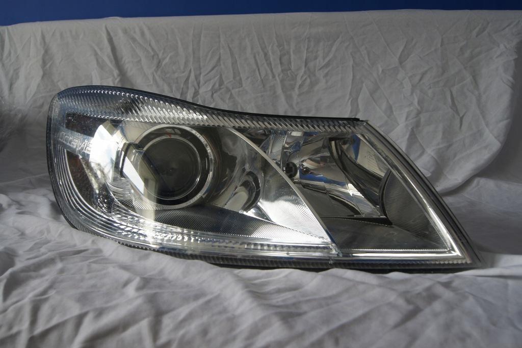  faro skoda octavia ii lift delantero der.. xénon komp (#)