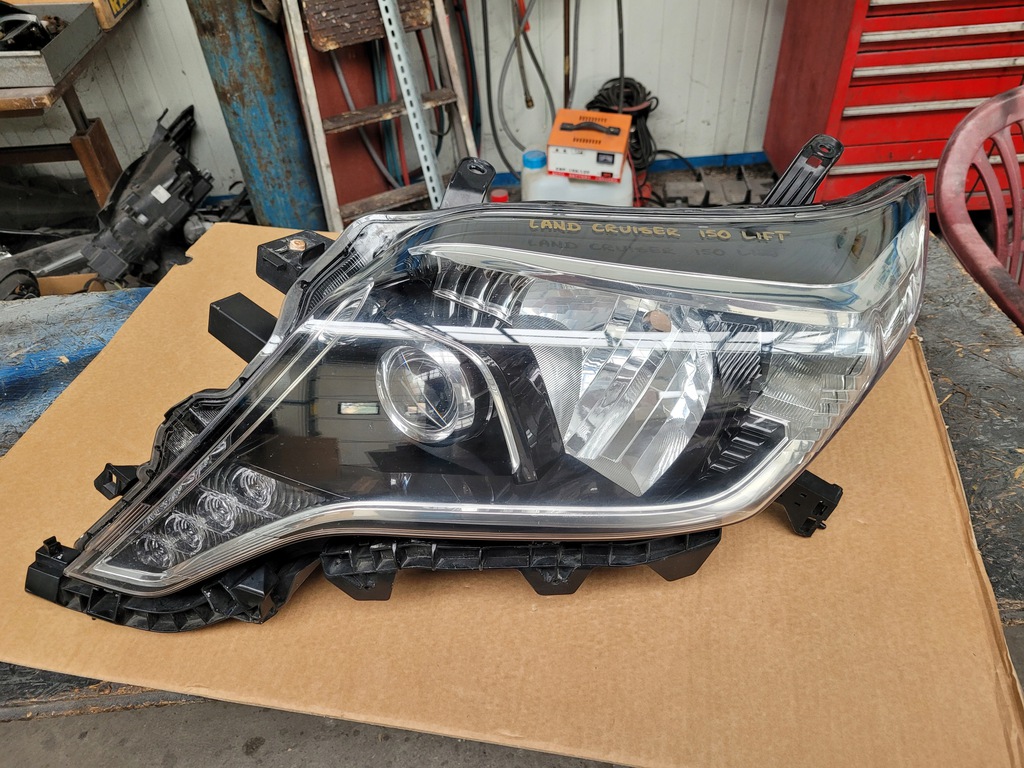 land cruiser  150 lift bixenon izq. (#)