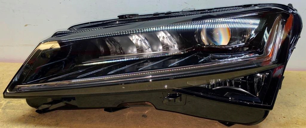 skoda superb faro frente izq. crystal lighting (#)