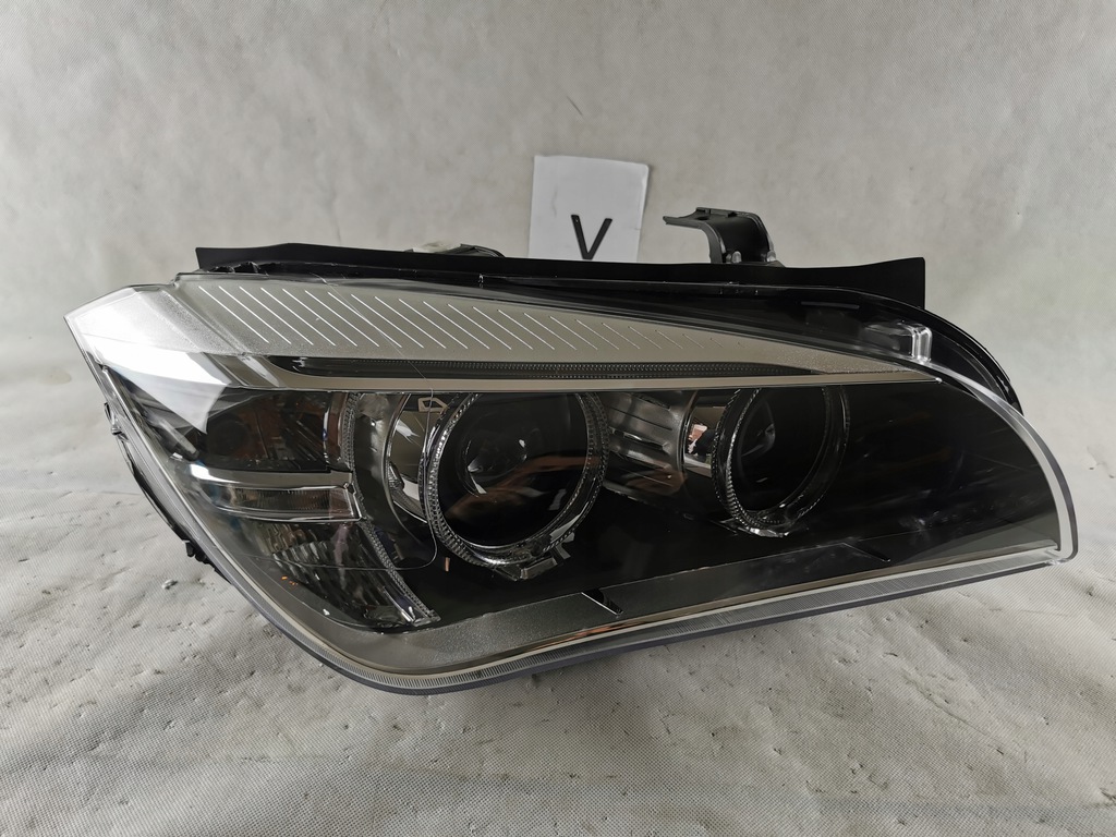 bmw x1 e84 lift xénon giratorio der.. 7290252 faro  (#)