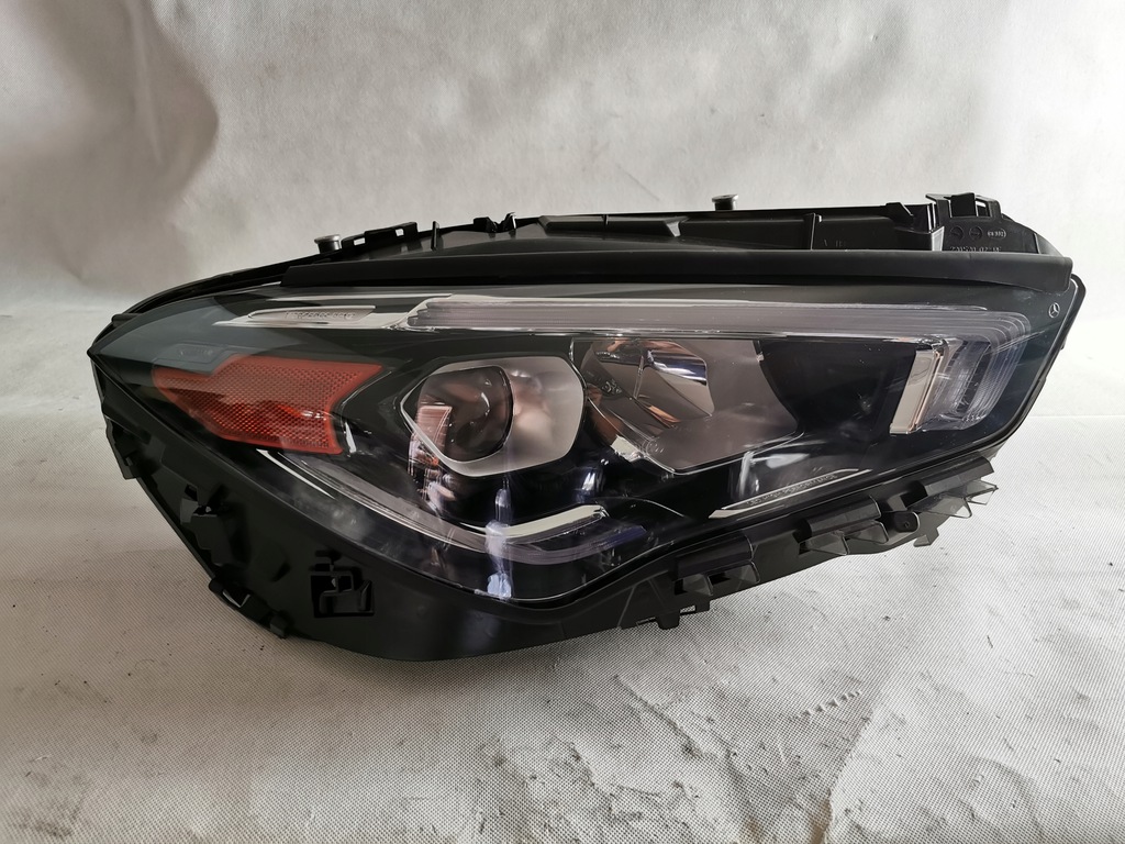 mercedes cla 118 full led faro der.. usa a118 (#)