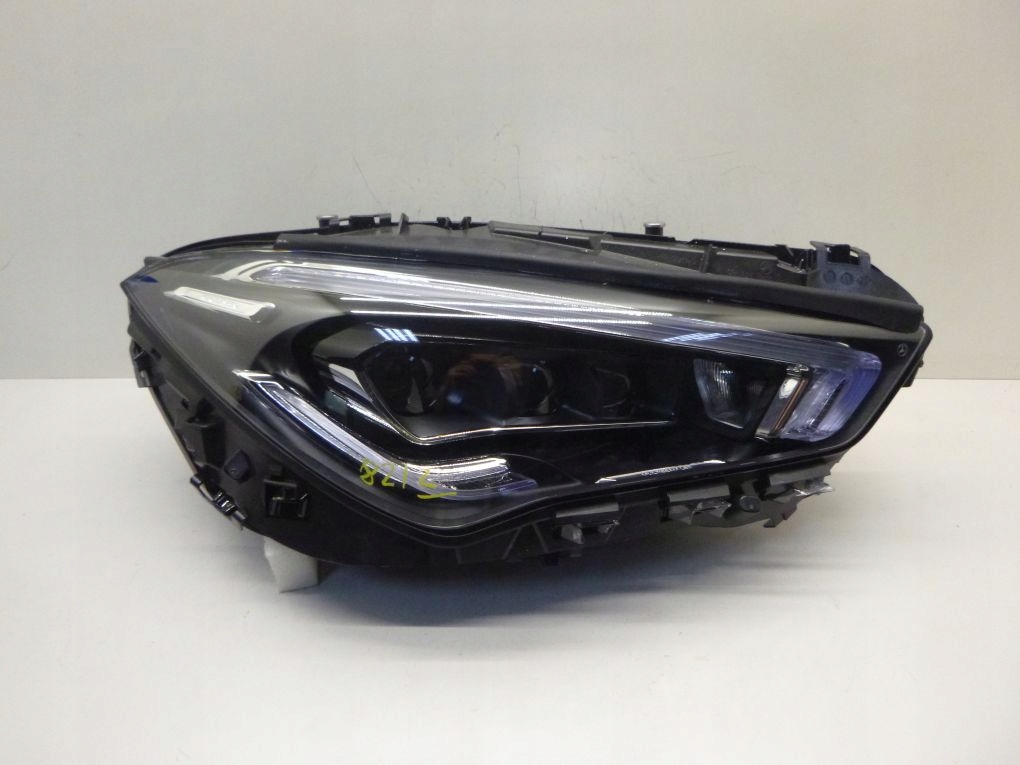 mercedes cla w 118 multibeam led der.. delantero (#)