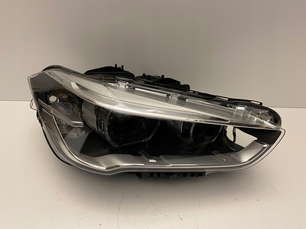 bmw x1 f48 full led der.. faro  (#)
