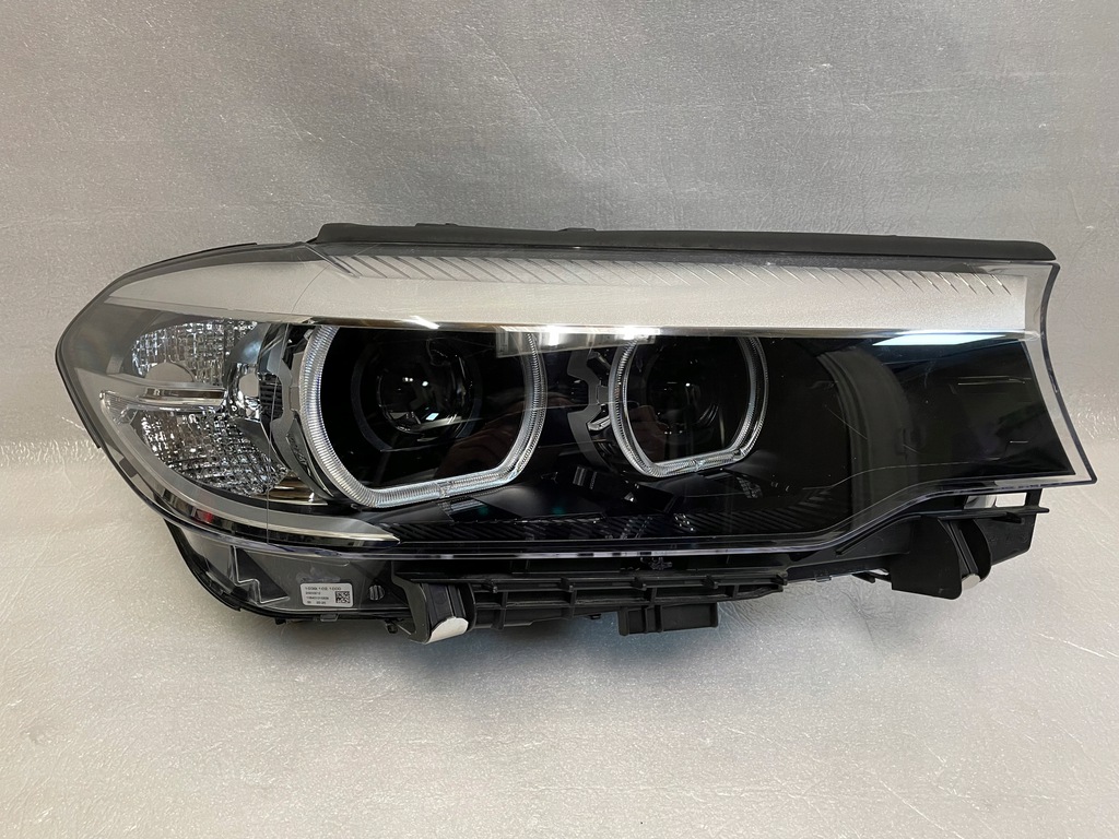bmw g30 g31 faro full led der.. 8499112 (#)