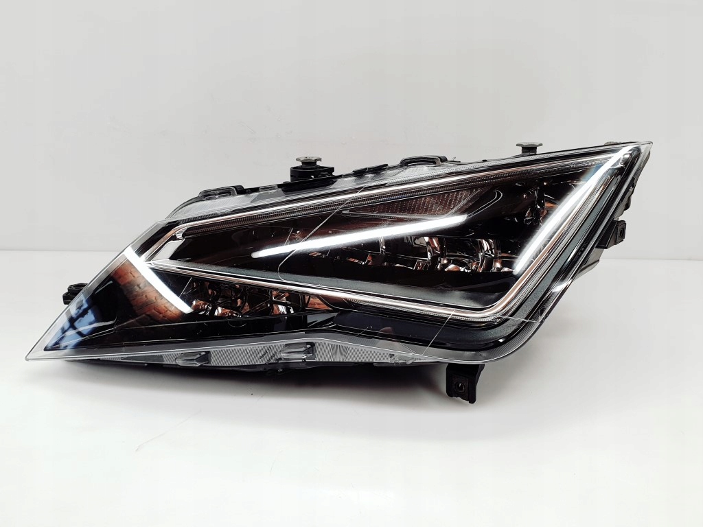 leon iii 3 fr 12 16r izq. faro delantero full led eu (#)