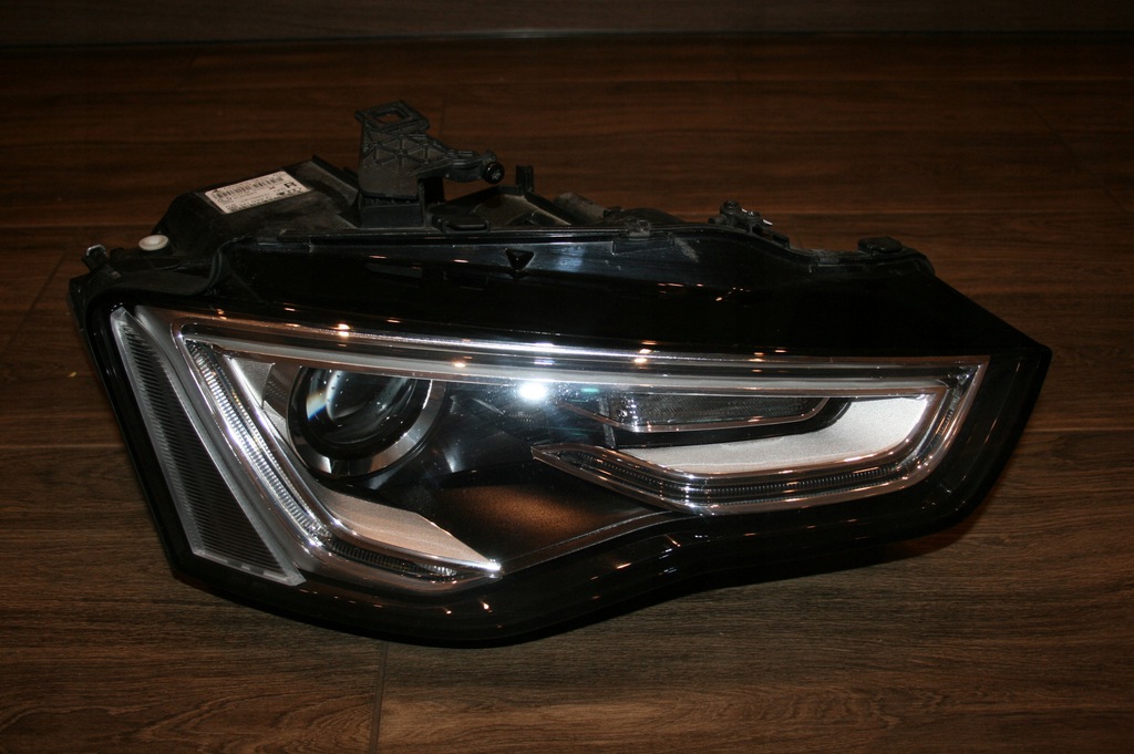 audi a5/s5 lift bixenon der.. faro 8t0941032c (#)