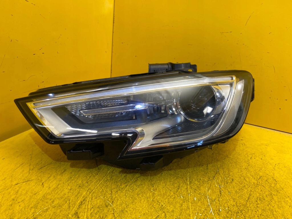  faro izq. audi a3 8v lift 8v0941005h xénon sin le (#)