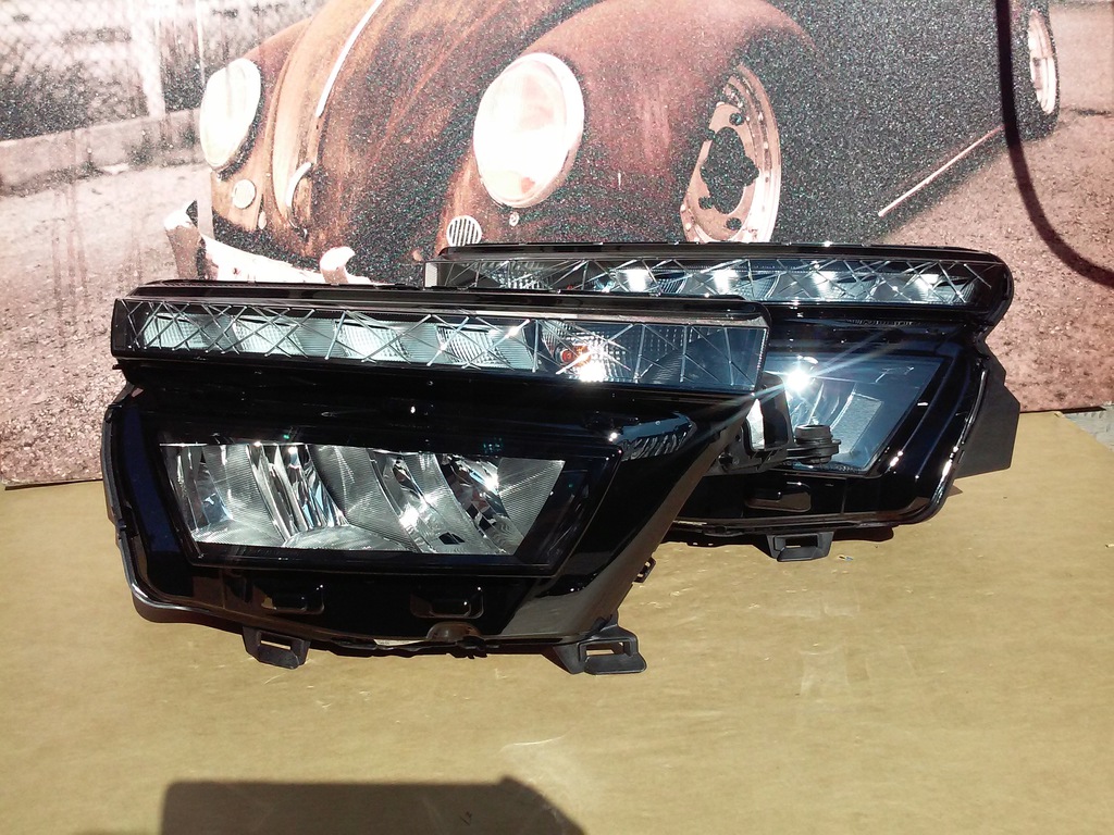 skoda kamiq led izq. der.. faro  (#)