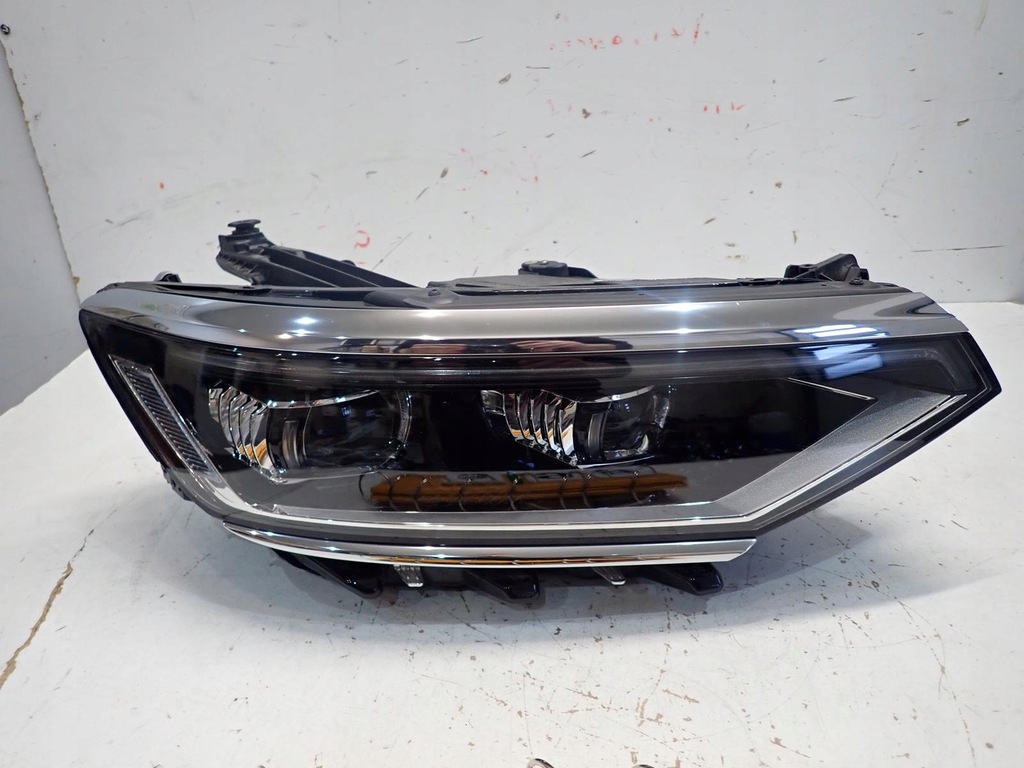  faro delantero der.. vw passat b8 lift 2019 full led (#)