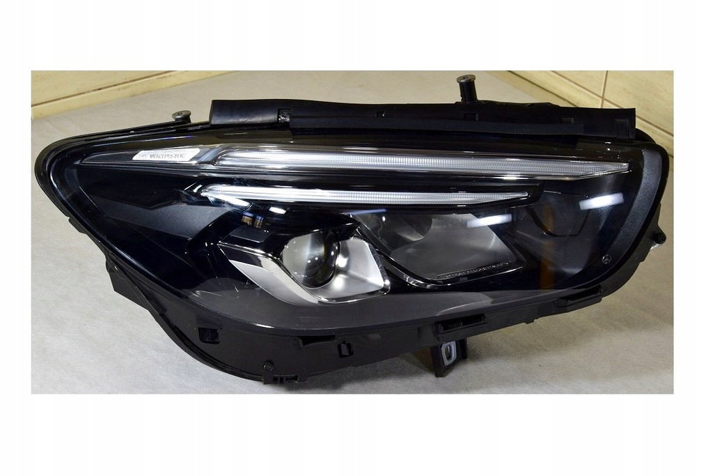 b clase 247 18 r w247 delantero faro  (#)