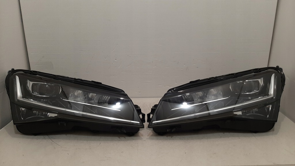 skoda superb iii lift full led 3v1941016d der.. (#)