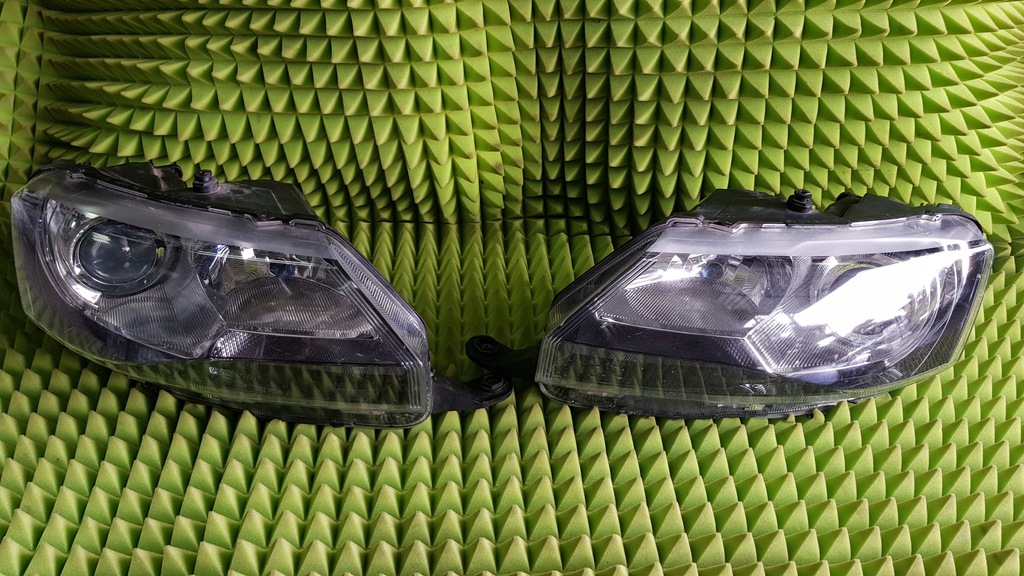skoda rapid bi xenon izq. der.. antes de lift (#)