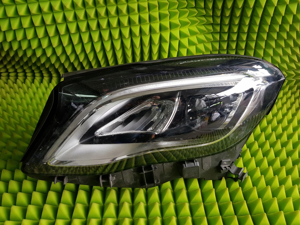 mercedes w156 gla izq. full led despues del lifting europa (#)