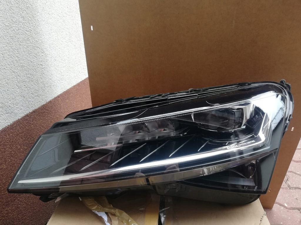  faro izq. delantero superb crystal lighting compl (#)