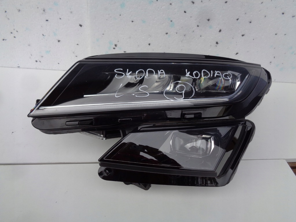 skoda kodiaq faro full led izq. 566941015e (#)