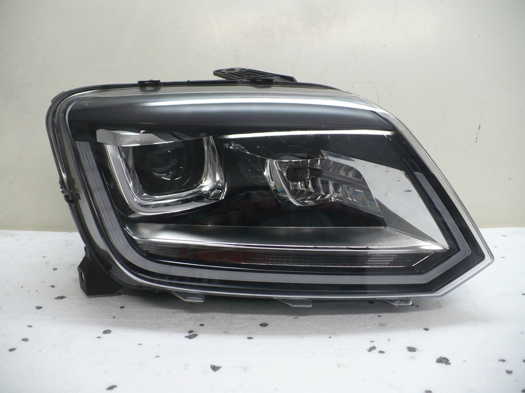 vw amarok faro delantero der.. xénon led (#)