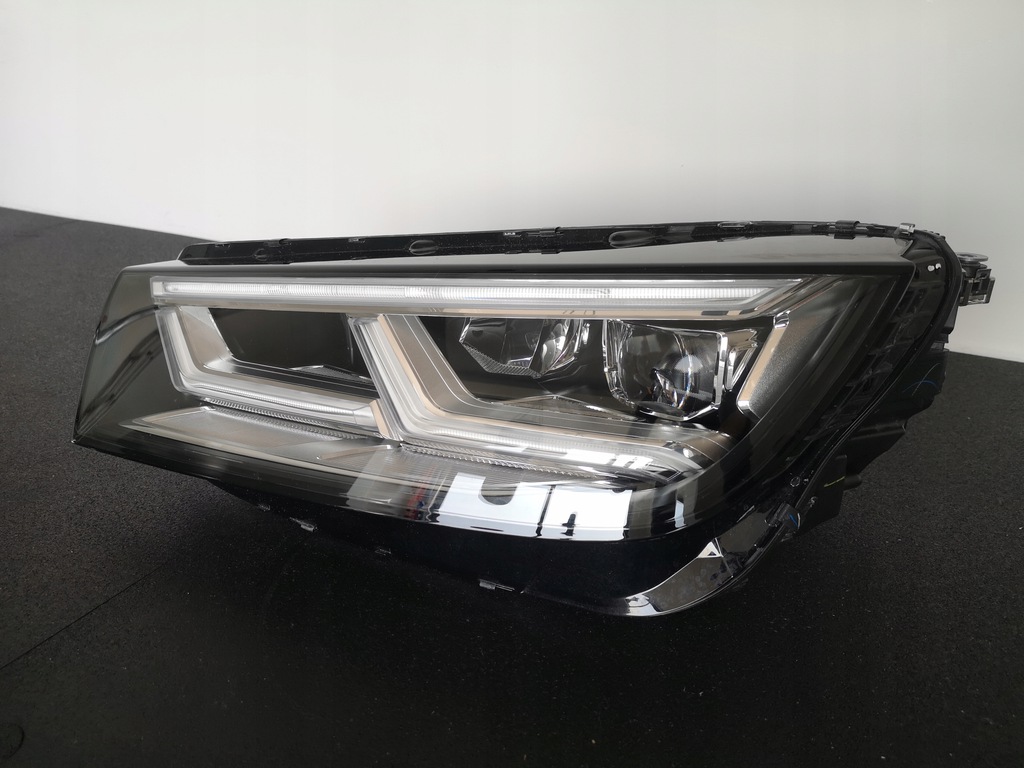  faro izq. delantero full led matrix q5 80a941035 (#)