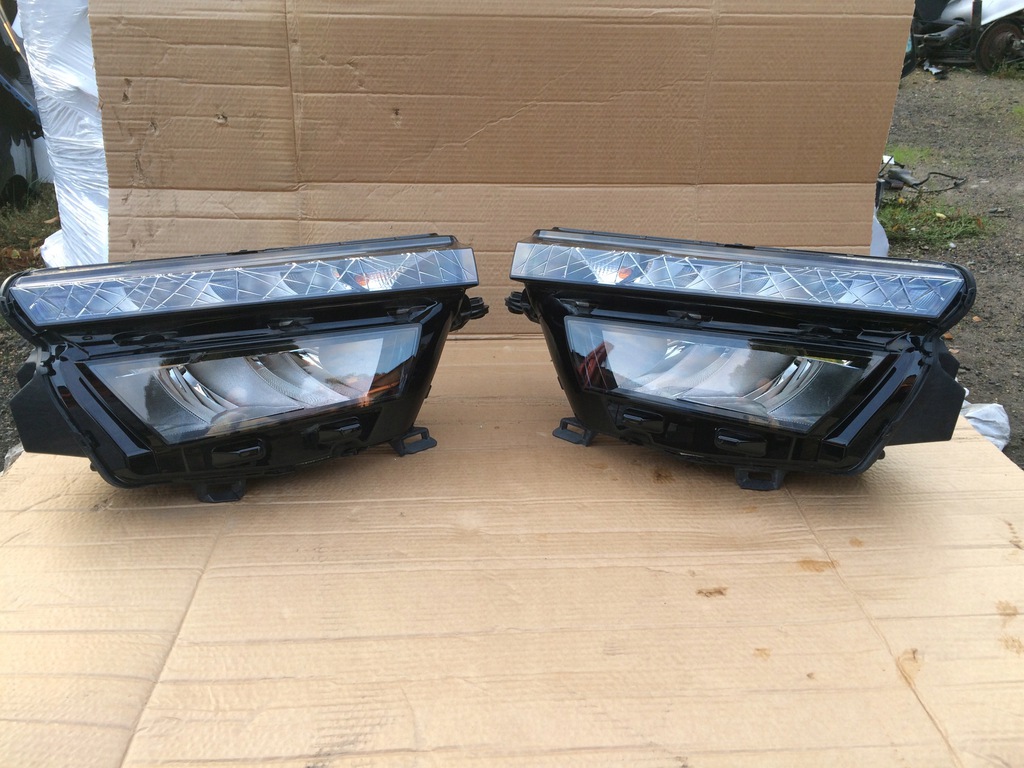  faros frente izq. der.. ful led skoda kamiq (#)