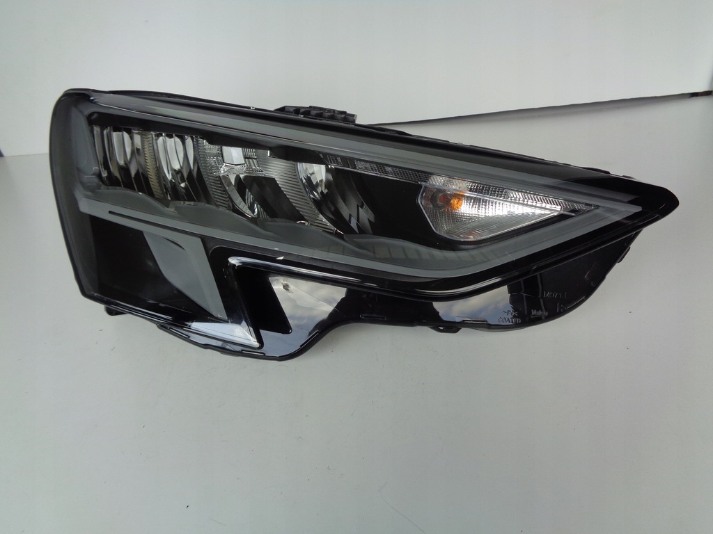  faro der.. audi a3 8y 8y0 20 full led (#)