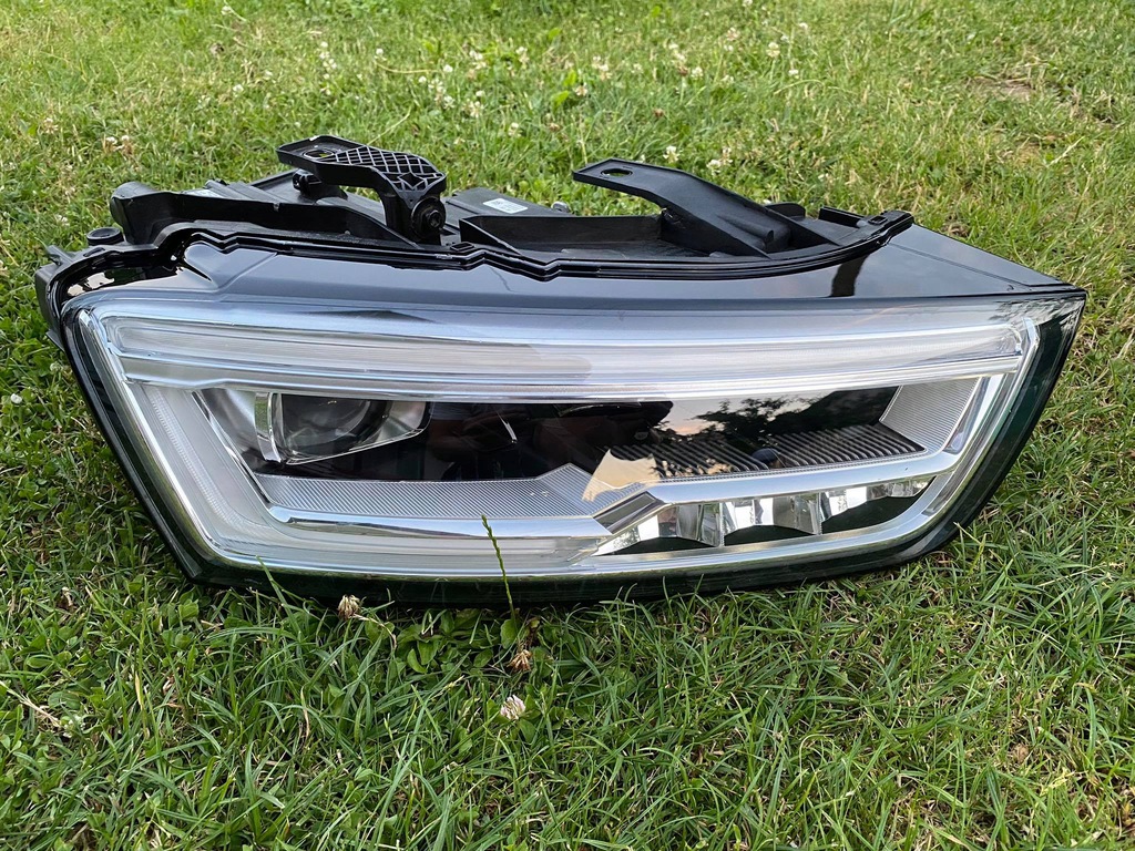 audi q3 lift faro der.. delantero full led 8u0941034 (#)