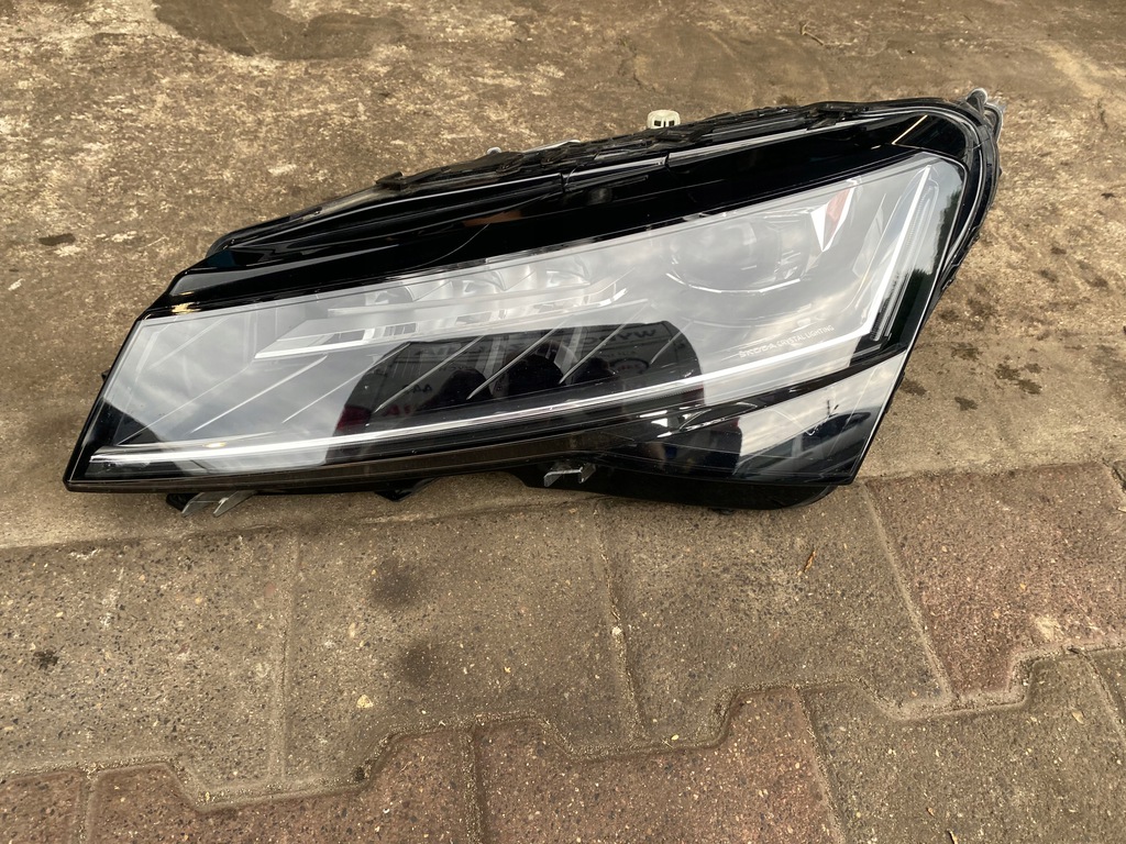 skoda superb iii lift faro izq. delantero compl (#)