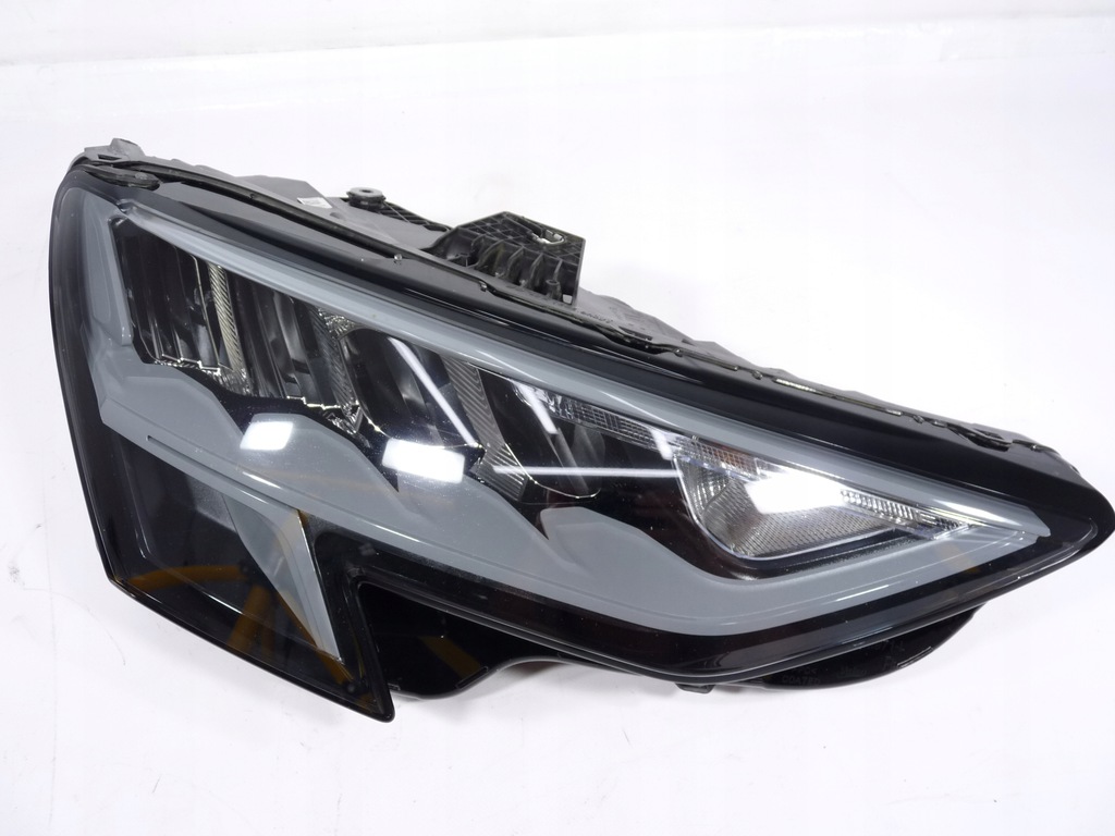 audi a3 8y faro der.. led 8y0941012 (#)
