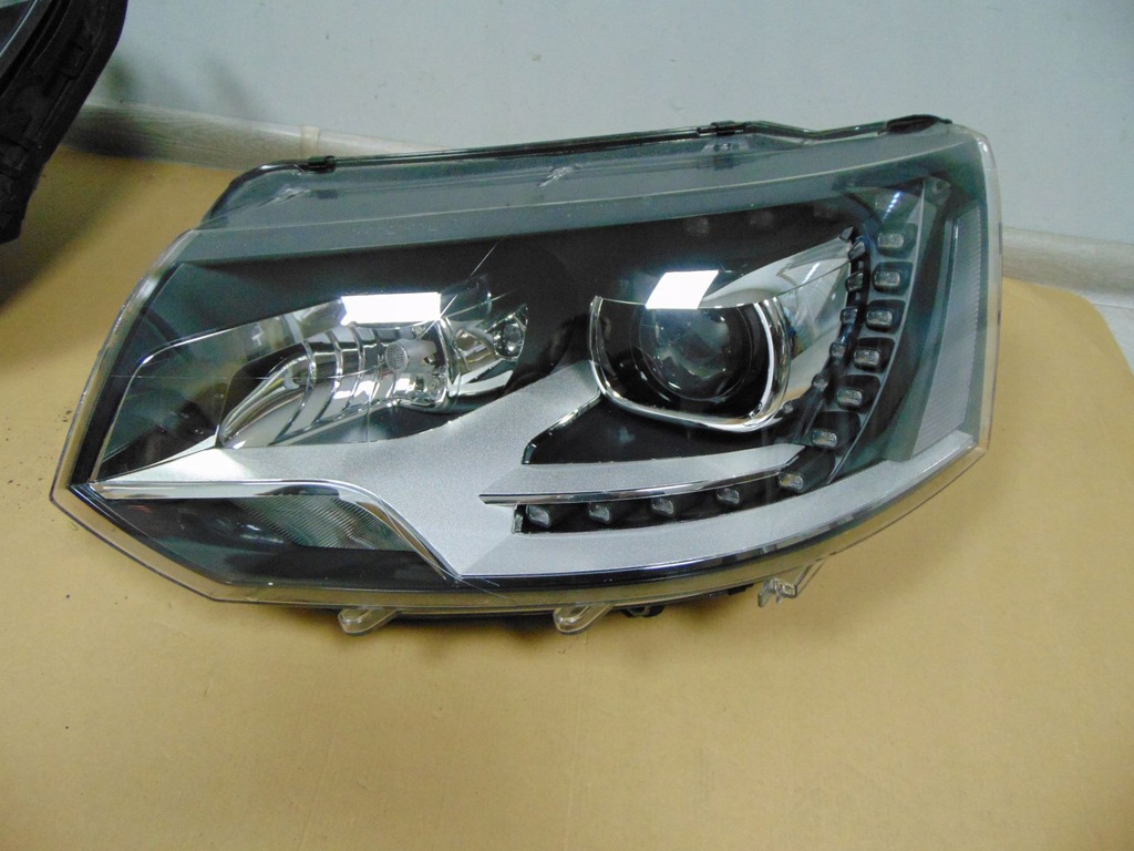  faro izq. xénon led vw t5 lift 7e5941015c (#)