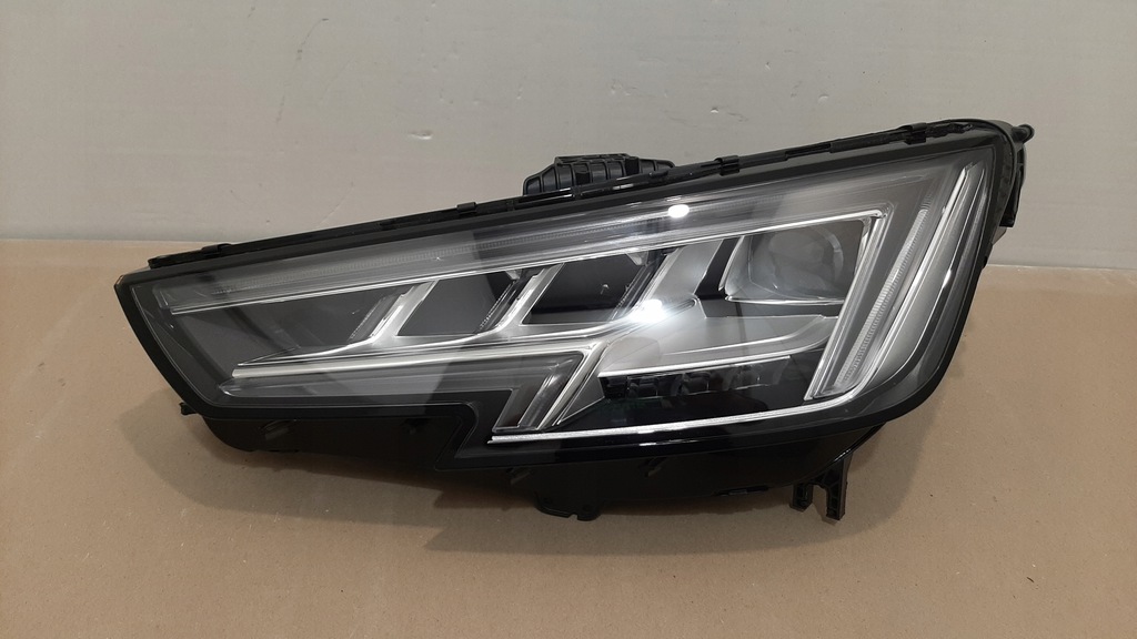 audi a4 full led matrix 8w0941783 (#)