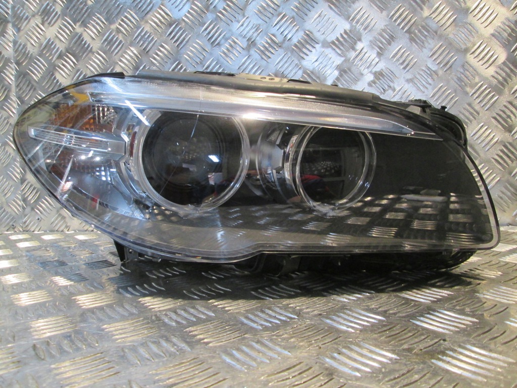 bmw 5 f10 f11 lci lift faro der.. xénon 7317132 (#)