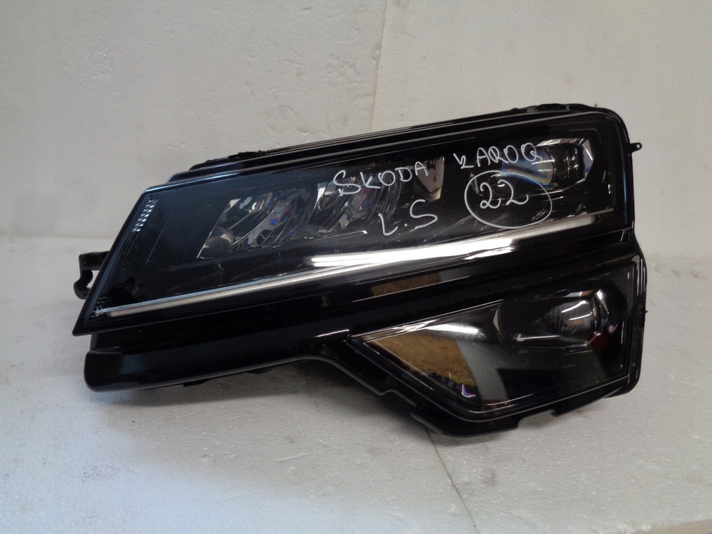 skoda karoq faro full led izq. 57b941015b (#)