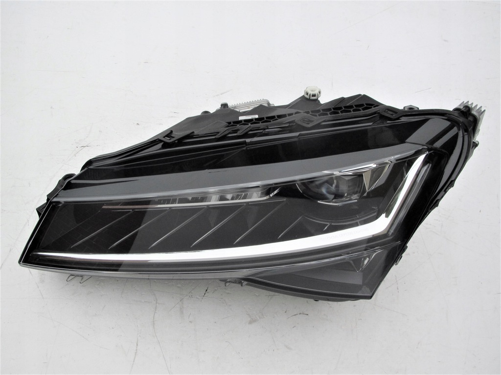 skoda superb 3 2019 2020 2021 faro led 3v1 (#)