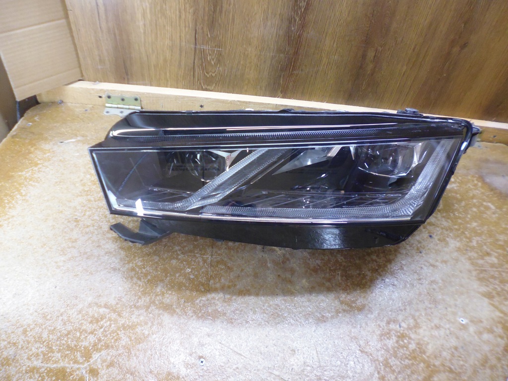 octavia iv full led europa estado perfecto eu faro izq. (#)