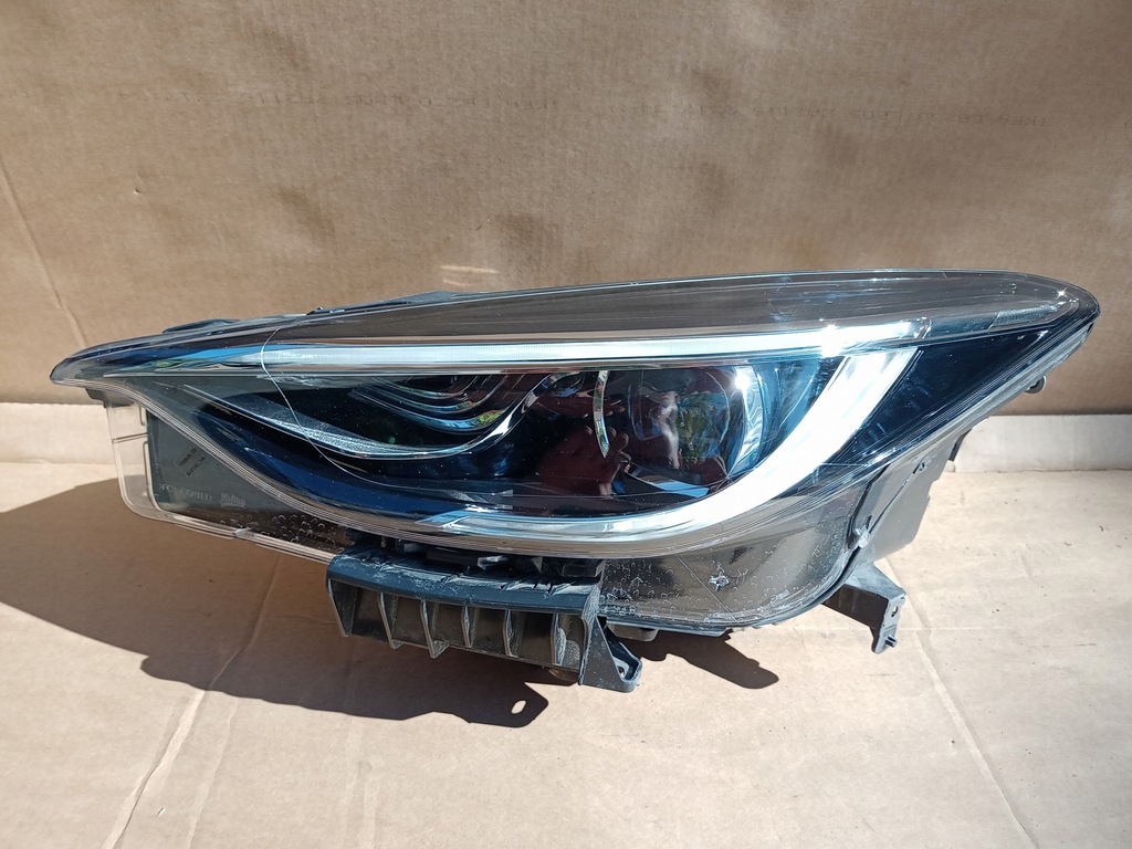 nfiniti qx30 q30 17rok europa faro izq. full led (#)