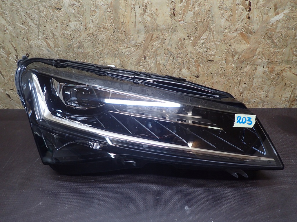  faro delantero der.. skoda superb iii 3 lift full led (#)