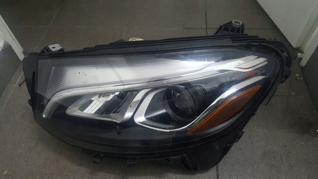  faro izq. mercedes glc coupe 2018 (#)