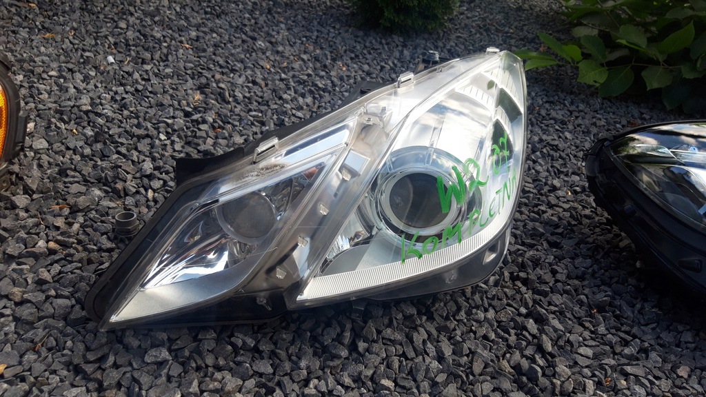 mercedes clase e coupe w207 xénon skrętn compl  (#)