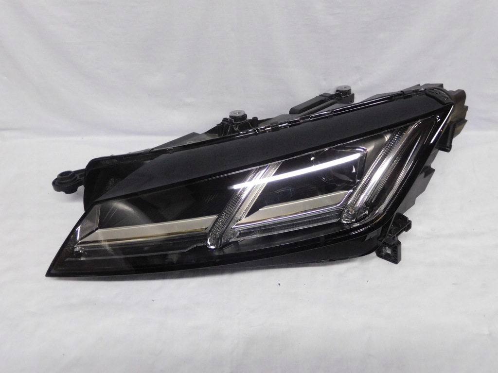 izq. audi tt lift full led matrix   euro (#)