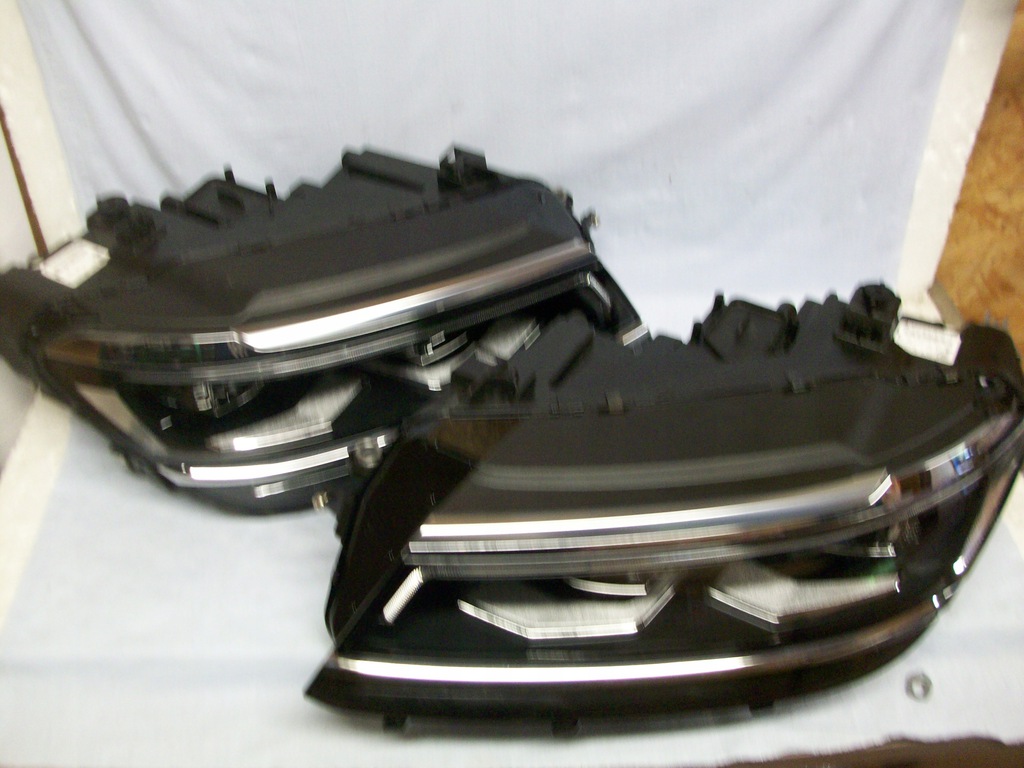 izq. der.. vw tiguan 5nb full led europa (#)