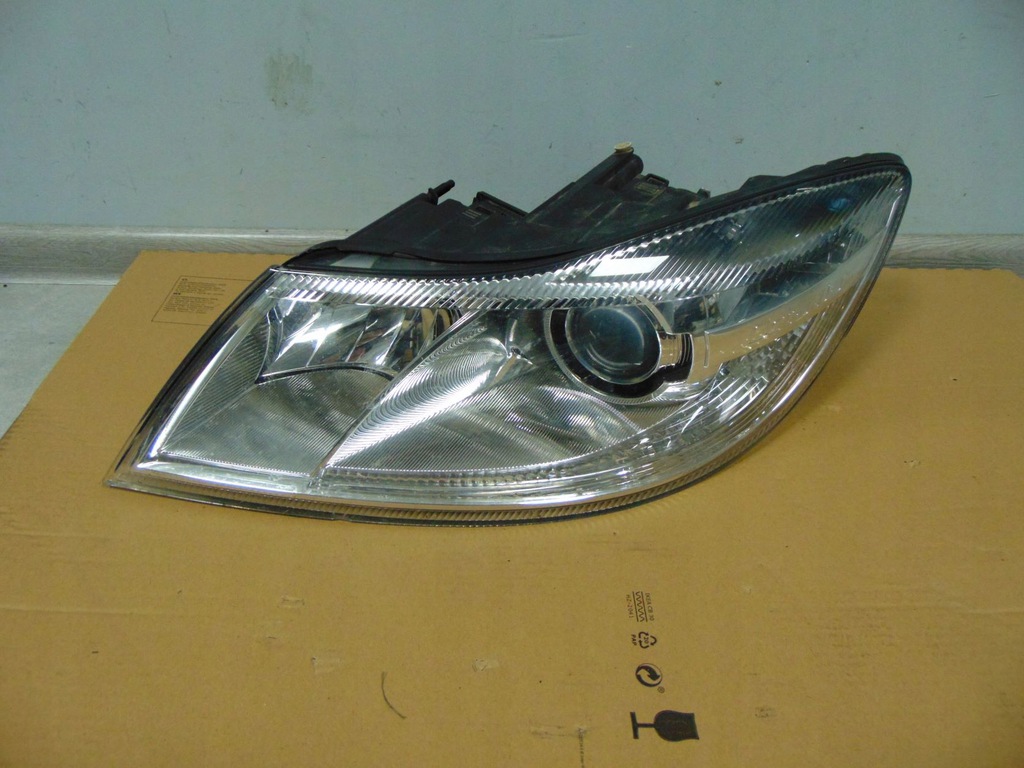  faro izq. xénon skoda octavia ii lift 1z1941015g (#)