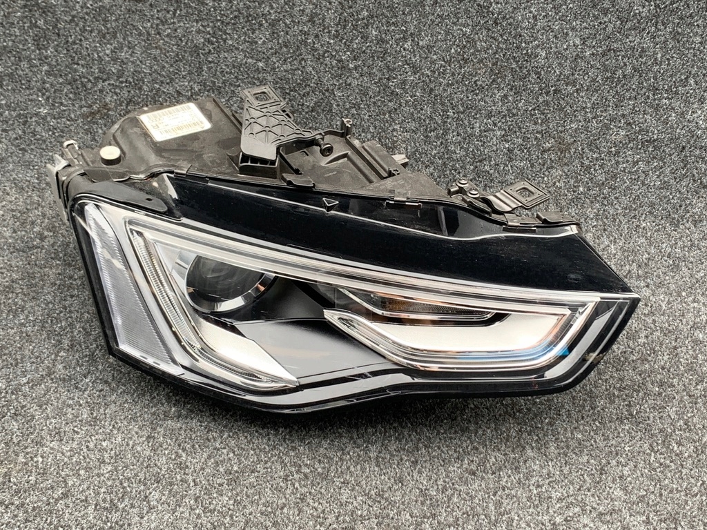 audi a5 lift 8t0941006c bi xénon led faro der.. (#)