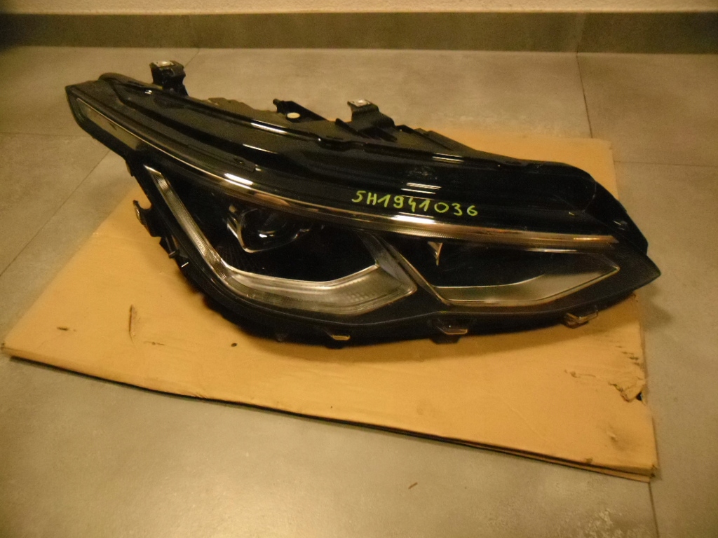  faro der.. golf 8 viii 5h1941036 (#)