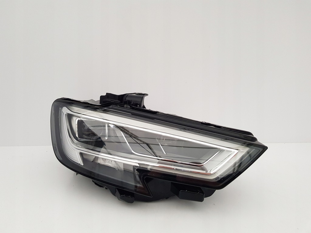  faro der.. full led audi a3 8v0 lift 8v0941034c (#)