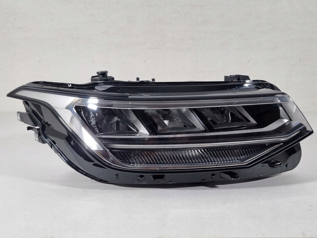 vw tiguan ii 2 5nb lift full led faro der.. delantero (#)