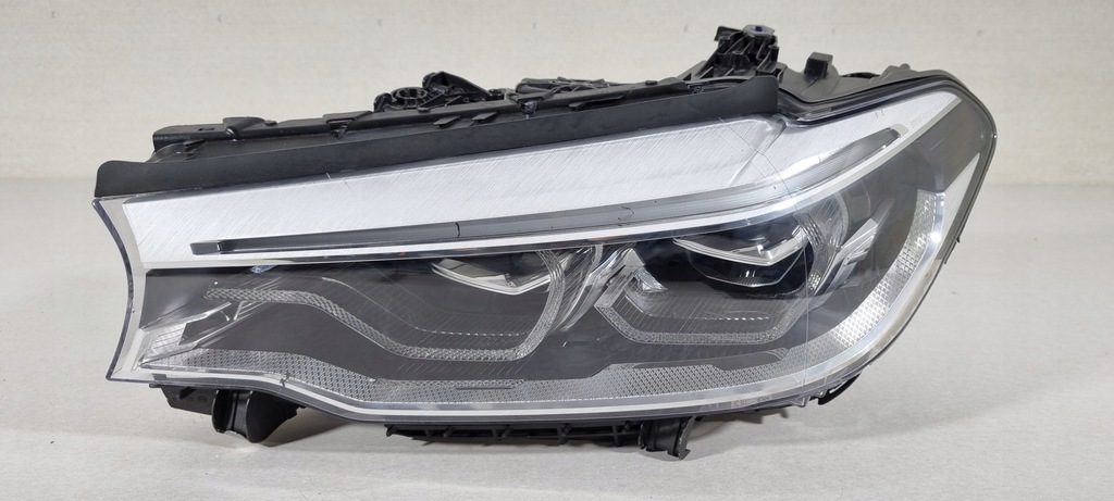 bmw 5 g30 g31 adaptativo full led faro izq. delantero (#)