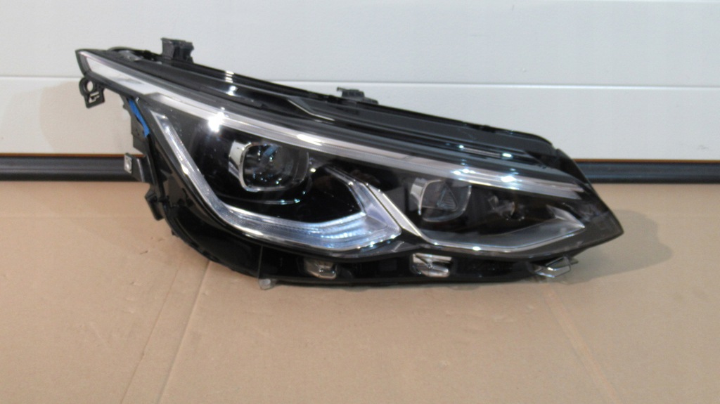 der.. faro vw golf 8 5h1 full led golf8 (#)