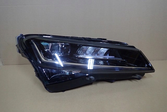  faro der.. full led skoda superb iii 3v lift 19 (#)