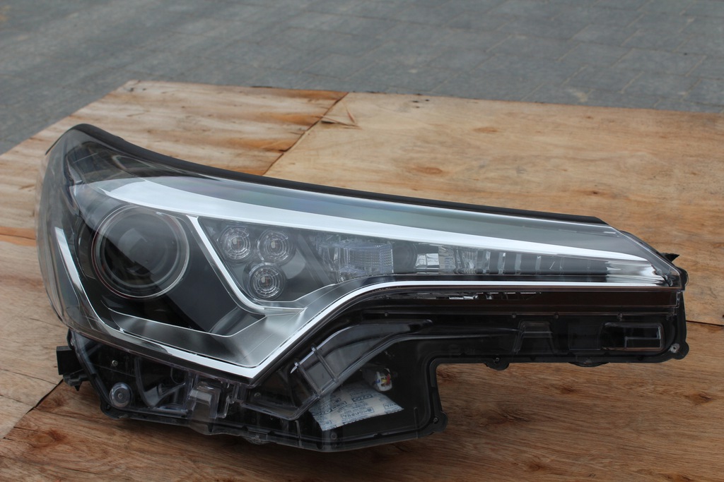  faro delantero der.. c hr europa (#)