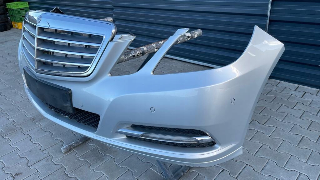mercedes clase e w212 parachoque paragolpes delantero calandra 775 ($)