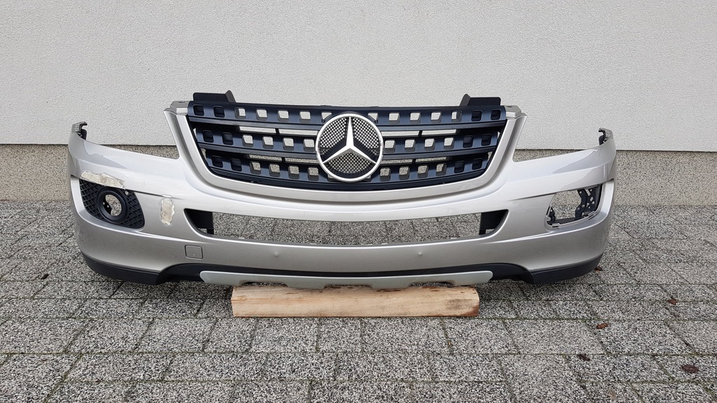 mercedes ml w164 parachoque paragolpes delantero sin dziur a372 ($)